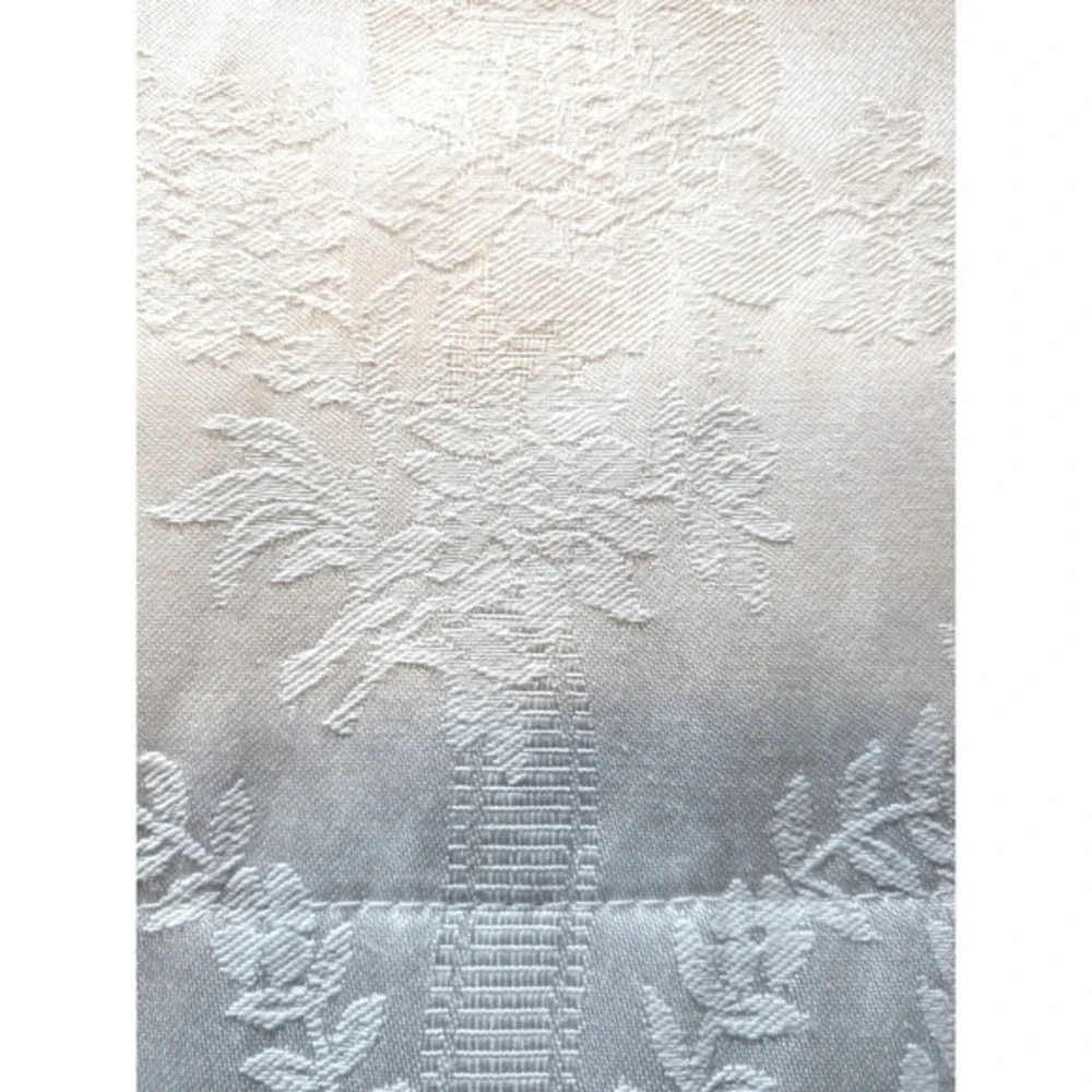 Waterford China White Damask Floral Placemats 4 Vtg 1998 Cotton Blend Elegant